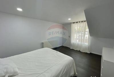 Casă cu 4 camere cu Teren 1397 Mp în Poiana - 6