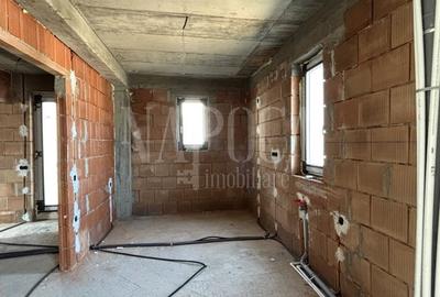 Duplex cu 5 camere cu Canalizare în Florești - 2