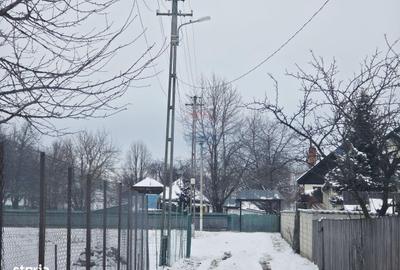 Teren de 325 mp, în Dobreni