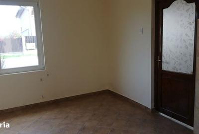 Casă cu 3 camere în Sângeorgiu de Mureș - 3