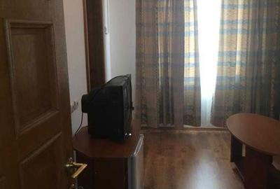 Casă cu 4 camere în Central - 3