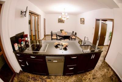 Universitate apartament 5 camere 220 mp de inchiriat - 1