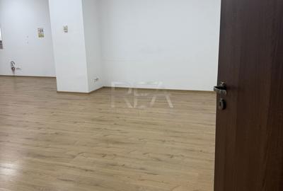 Spațiu comercial, de 800 mp, în Militari - 4