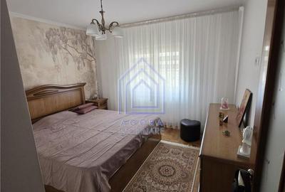 Apartament cu 3 camere decomandat în Sfântu Ilie - 9