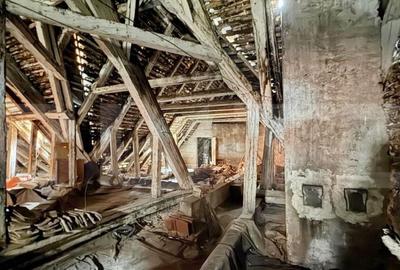 Pod spai?os, transformabil in apartamente, 285 mp, Pia?a - 8