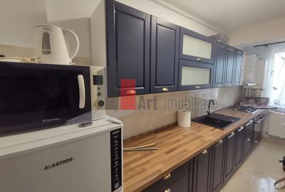 Apartament cu 2 camere decomandat, mobilat în Fizicienilor