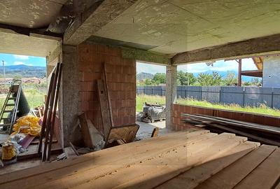 Casa moderna la rosu in Cristian - 11