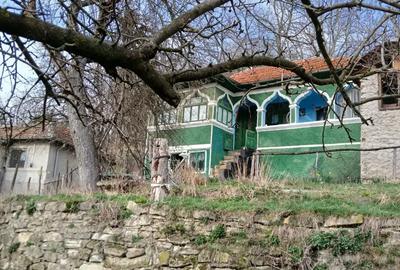 Vand casa batraneasca locuibila cu iesire la strada principala aflata in Buzau, Valea Fantanei! Vand casa batraneasca locuibila cu iesire la strada principala aflata in Buzau, Valea Fantanei! - 2