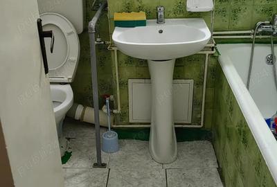 Vand urgent apartament 3 camere ultracentral (zona Luca )Campina - 5