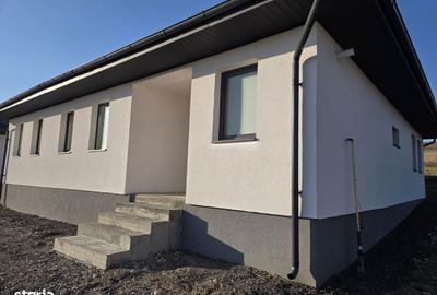 Casă cu 4 camere cu Teren 500 Mp în Central - 7