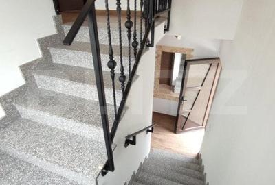 Casă cu 4 camere cu Teren 2500 Mp în Horodnic - 6