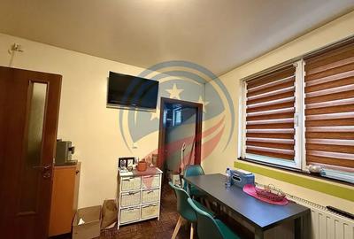 Casă cu 4 camere cu Teren 310 Mp în Romanești