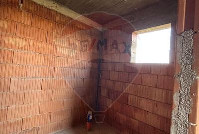 Casă individuală cu 6 camere cu Teren 316 Mp în Central - 10