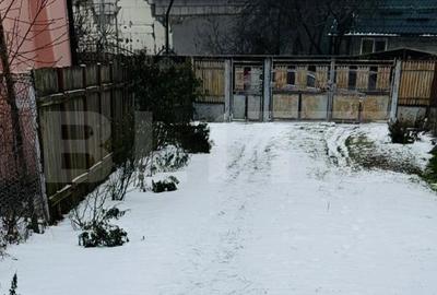 Casă cu 3 camere cu Teren 1948 Mp în Dragomirești - 1