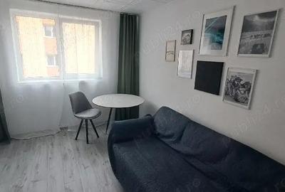 Garsonieră decomandată în Central - 2