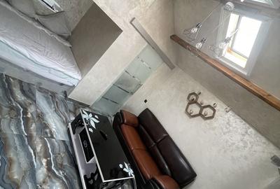 Casă cu 4 camere în Central - 1