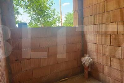 Apartament cu 4 camere semidecomandat în Giroc - 16