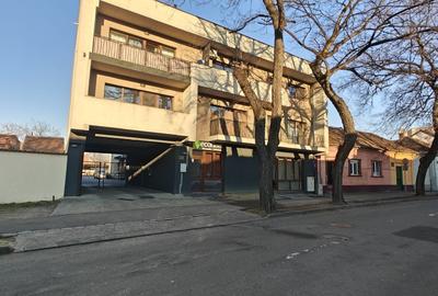 Apartament cu 3 camere decomandat în Central - 4
