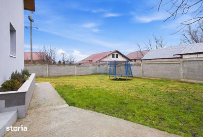 Casă cu 5 camere cu Teren 548 Mp în Ciurea