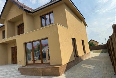 PROPRIETAR CASA LA PARTA 10 km deTIMISOARA.constructie 2023. toate utilitatile. - 2