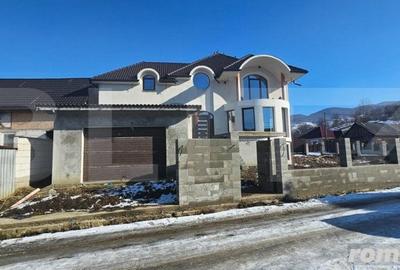 Casă cu 5 camere cu Teren 560 Mp în Central - 19