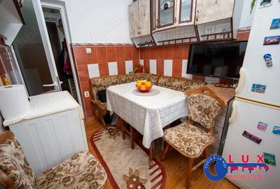 Apartament cu 3 camere semidecomandat în Neptun - 5