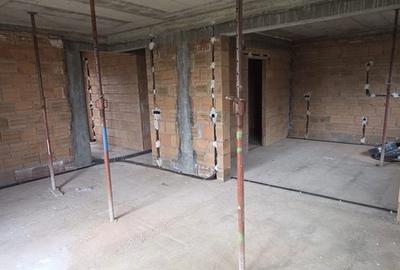 Casă cu 4 camere cu Teren 480 Mp în Central - 9