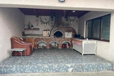 Casa P+E+MNS Sendreni, renovata, mobilata - 11