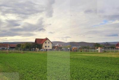 Teren de 1000 mp, în Chilieni