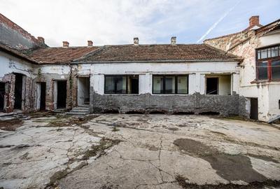 Proiect de clinică sau birouri în centru â&#128;&#147; casă cu demisol, de renovat - 1
