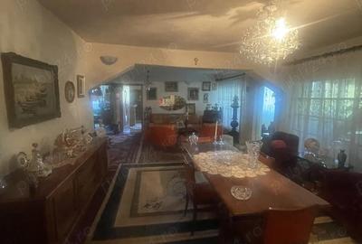 Casă în Podu Doamnei - 1