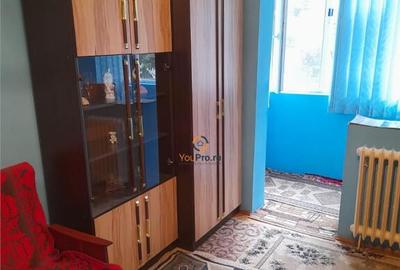 Etaj 1 Bloc Izolat Zona Sagului Piata Doina - 1