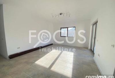 Casă cu 3 camere cu Teren 275 Mp în Sânmihaiu Român - 2