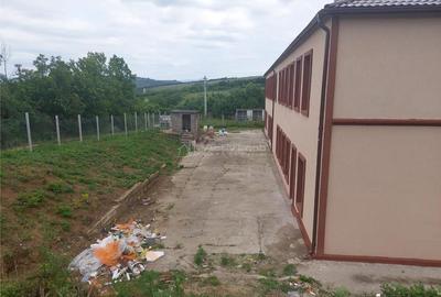 Casă cu Teren 1971 Mp în Central - 2