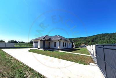 Casa de vanzare in Draganu, jud. Arges - priveliste de poveste, confort modern! - 5
