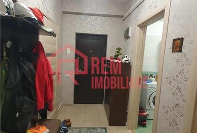 Apartament cu 2 camere decomandat în Fundeni