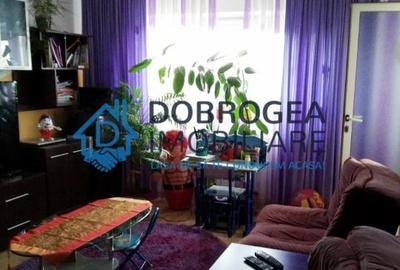 Apartament cu 2 camere decomandat în E3