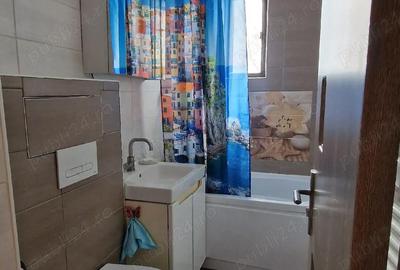 Apartament cu 3 camere decomandat, mobilat în Fetești-Gară - 3