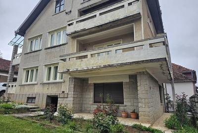 Casa vila cu 10 camere, loc Izbuc, Bihor - 3