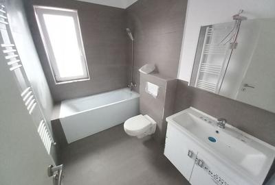 Bloc Nou. Etaj 1. Asfalt. Langa Magazine si mijloace de transport - 10