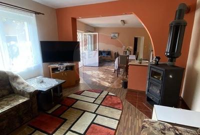 Casă individuală cu 4 camere cu Teren 937 Mp în Ațel - 6