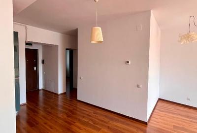 Vând apartament de 3 camere cu suprafață de 66 mp plus balcon de 4 mp - 5