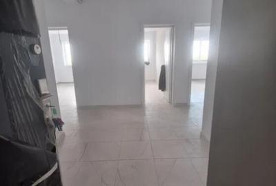 Apartament cu 3 camere decomandat în Sânpetru - 3