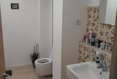 Proprietar, vand apartament 3 camere lux et. 1 (ap. 8-9) - 9