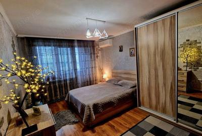 Apartament cu 2 camere semidecomandat în Tei
