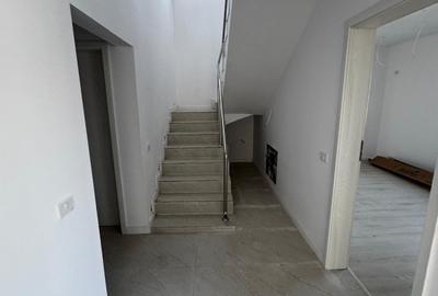 Vila modernă cu 4 dormitoare și curte, Berceni - 15