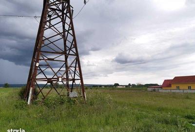 Teren de 2468 mp, în Central - 4