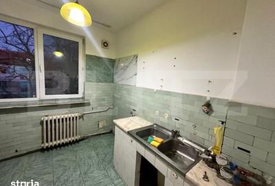 Apartament cu 3 camere semidecomandat în Rovine - 8