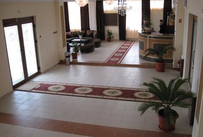 Hotel/Pensiune, de 36 mp, în Schela - 4