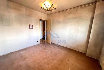 Vanzare Apartament 3 camere 2 bai, bloc din 1980 - Drumul Taberei - 7